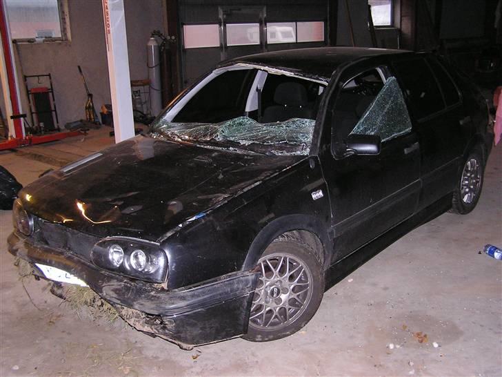VW Golf3 Vr6''Total skadet'' billede 14