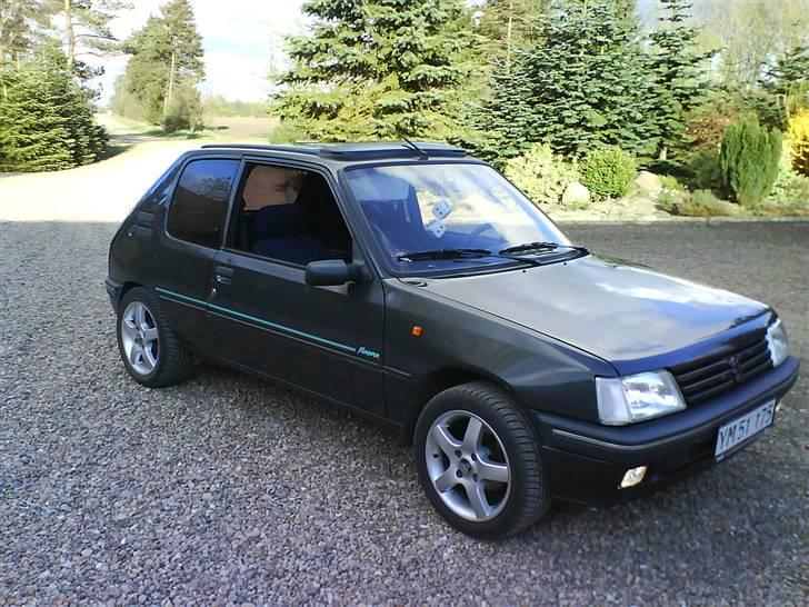 Peugeot 205    Solgt...... billede 1