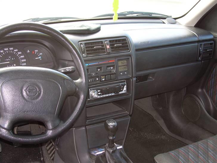 Opel Vectra  (solgt)     billede 16