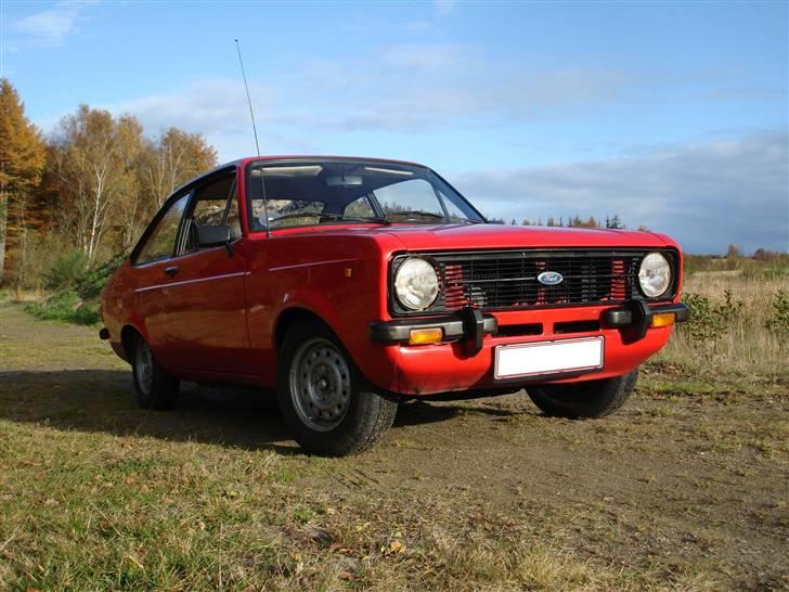 Ford Escort 1600 aut. (Solgt) billede 2