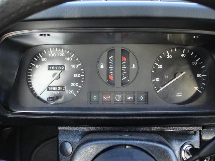 Ford Escort 1600 aut. (Solgt) billede 8