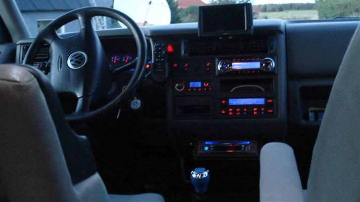 VW caravelle bus - billede af panel billede 4