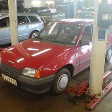 Opel Kadett 1.3 solgt