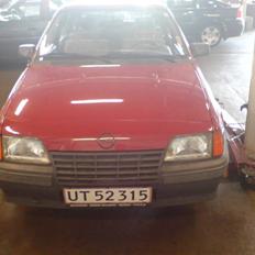 Opel Kadett 1.3 solgt