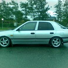 Nissan sunny (SOLGT)