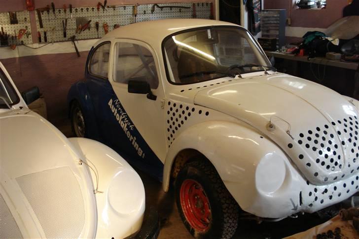 VW bobbel 1303 (SOLGT) billede 1