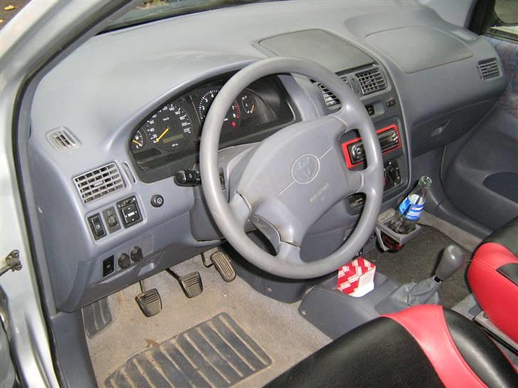 Toyota Sportsvan *SOLGT* billede 7