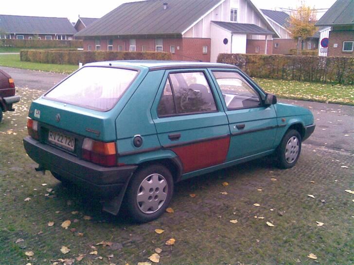 Skoda favorit Lx billede 3