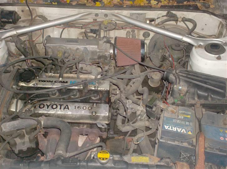 Toyota Celica 1,6 GT  SOLGT - Motor´en med 215.000 på klokken hvilket jo er ingenting for denne model..  billede 18