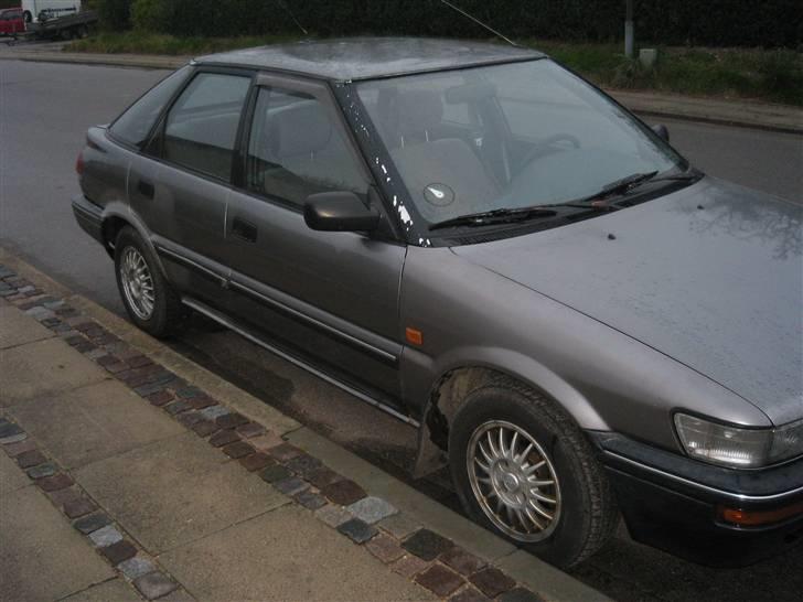 Toyota corolla (SOLGT) billede 2