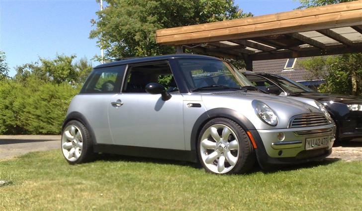 Mini Cooper - Konens MINI - Vi bytter ofte, for jeg syntes den her er sjovere at køre i billede 1
