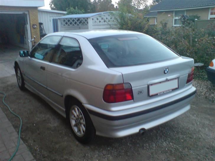 BMW E36 Compact solgt billede 7