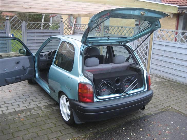 Nissan micra k11 1,0 solgt billede 9