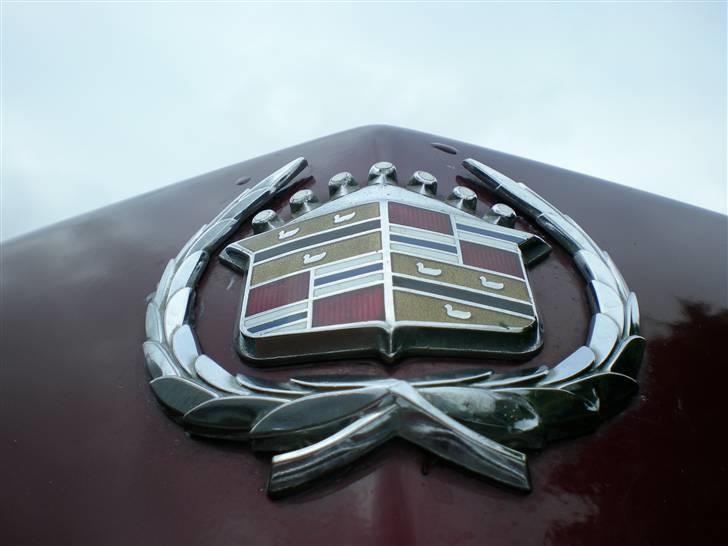 Cadillac DeVille Cabriolet - Emblem billede 11