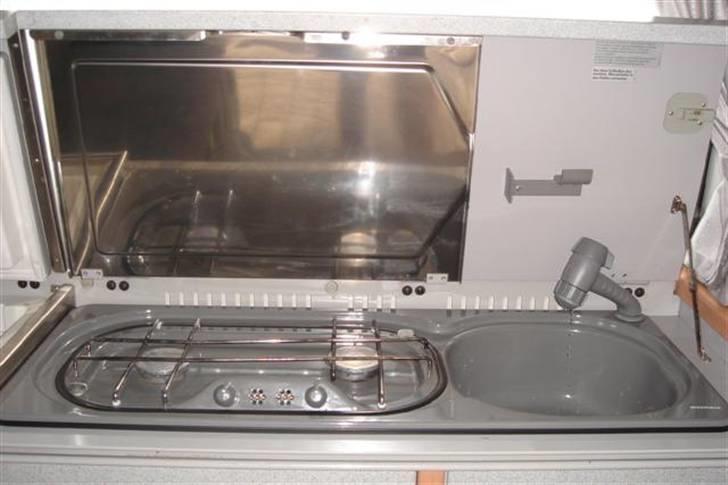 VW Transporter California - Et udsnit af køkkenafdelingen billede 8