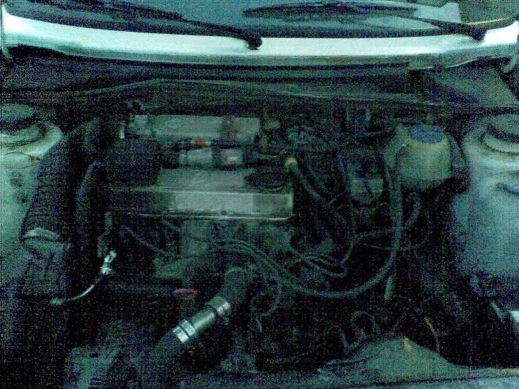 VW golf 2,0 gti 8v - motoren.. her skal ryddes lidt op. billede 5