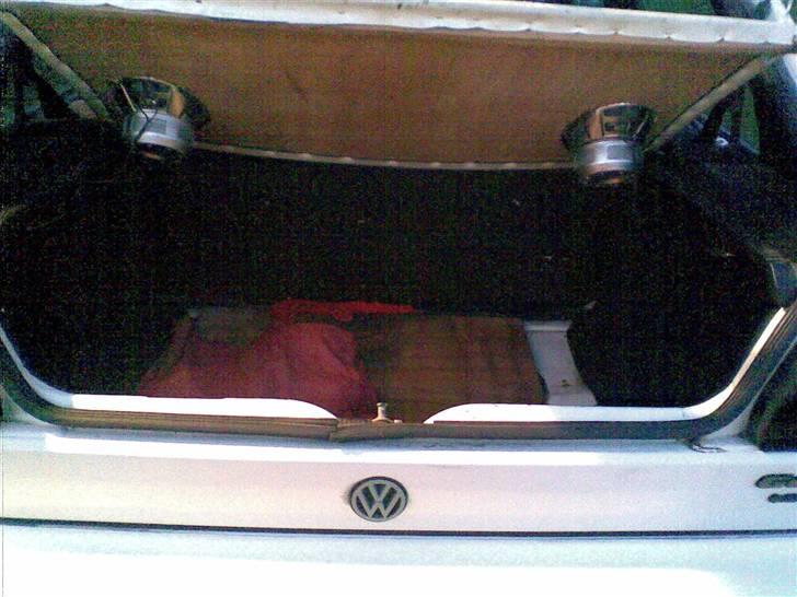 VW golf 2,0 gti 8v - dejlg størrelse bagagerum billede 6