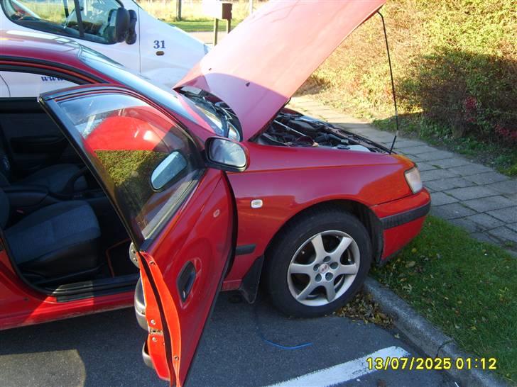 Toyota Carina E  Død - Hvide blink og Vindafvisere billede 8