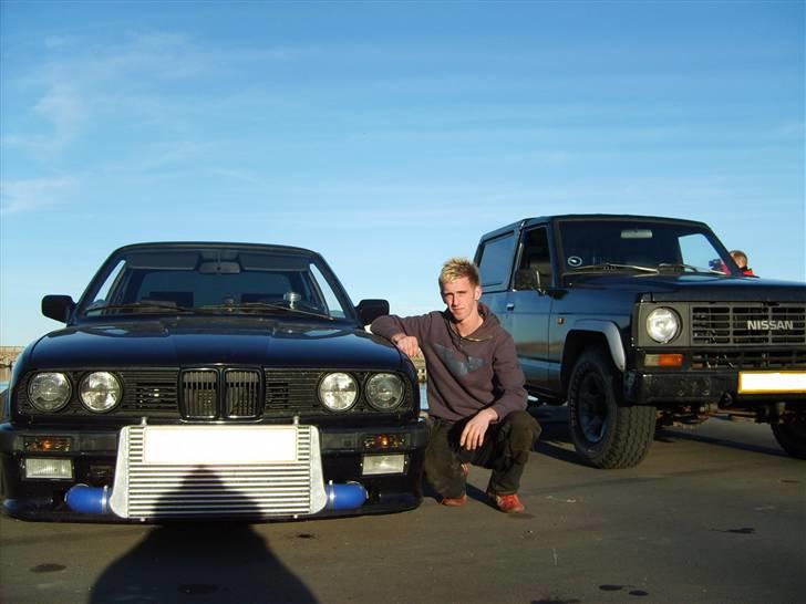 BMW  E30 325i TURBO >>solgt<< - mig og min bmw og patrol billede 2