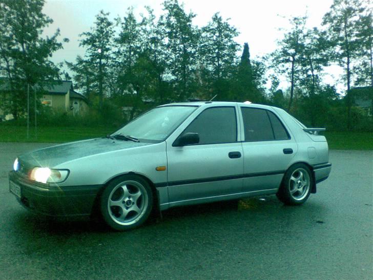 Nissan sunny (SOLGT) billede 3