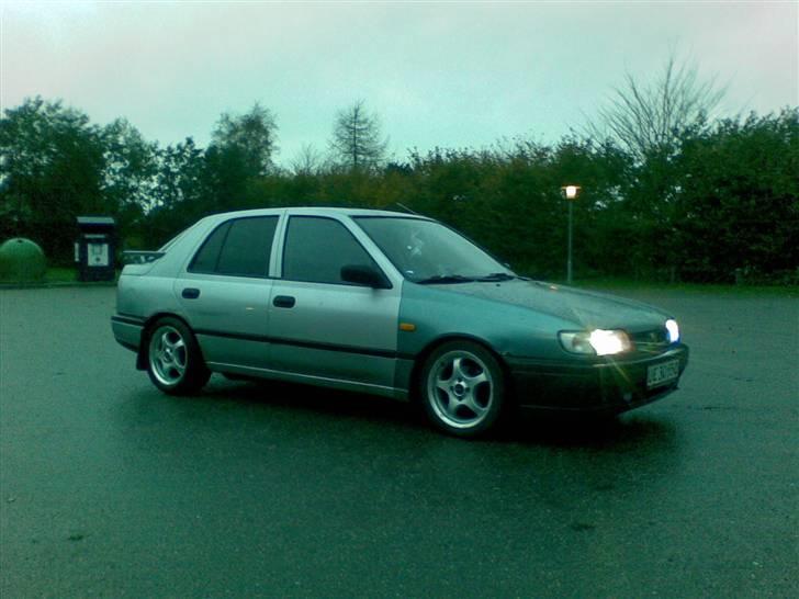 Nissan sunny (SOLGT) billede 7