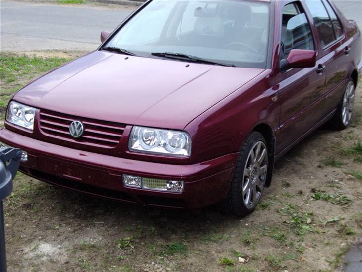 {{currentPhoto.altText}} billede {{currentPhoto.number}}