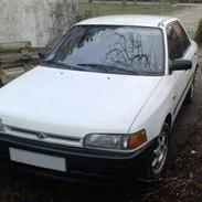 Mazda 323 1991 SKROTTET