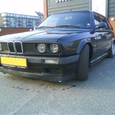 BMW 320i Touring E30 *SOLGT*