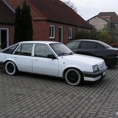 Opel Ascona cc