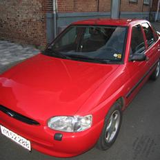 Ford Escort 1,6 CL *SOLGT*