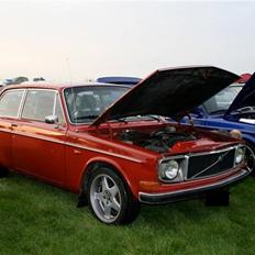 Volvo 142