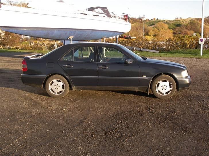 Mercedes Benz [SOLGT] W202 C 250  D  billede 8