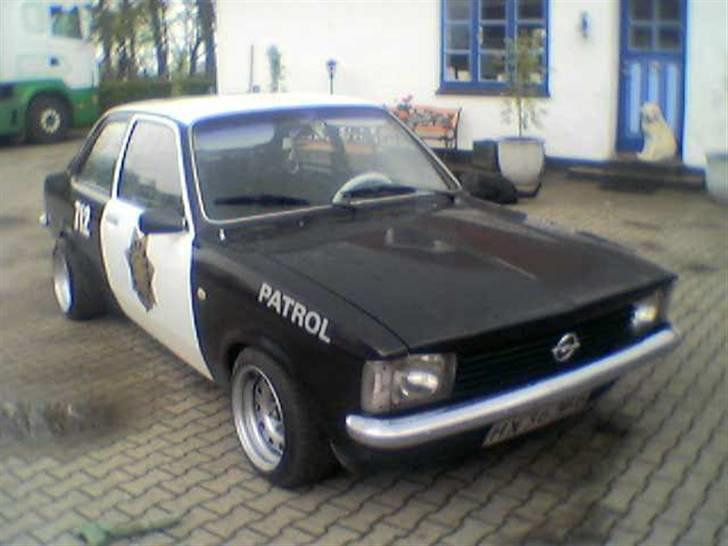 Opel kadett c 1,6 limo billede 10