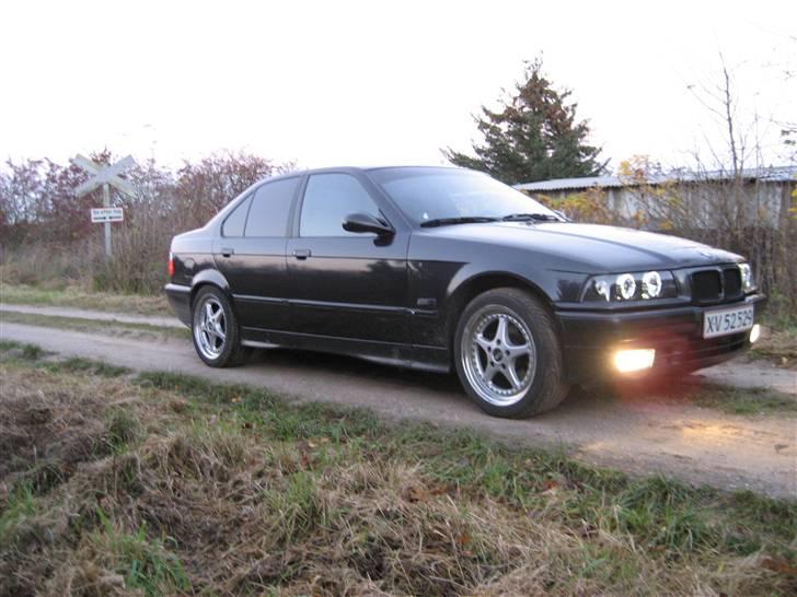BMW 325i E36 *SOLGT* - Som den så ud da jeg købte den... billede 9
