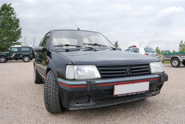 Peugeot 205 GTi        solgt billede 1