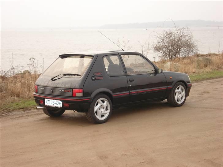 Peugeot 205 GTi        solgt billede 2