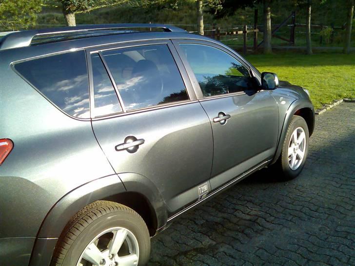 Toyota   RAV4 D-CAT - De nye krom håndtag billede 3