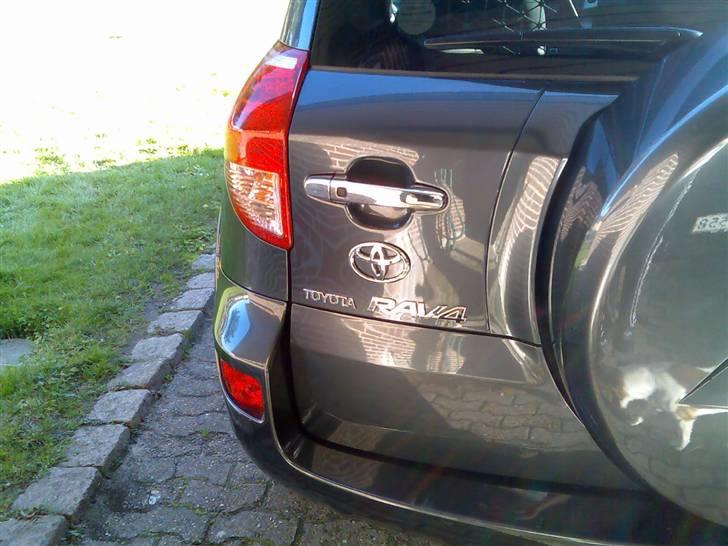 Toyota   RAV4 D-CAT - RAV4 - dejli vogn billede 4