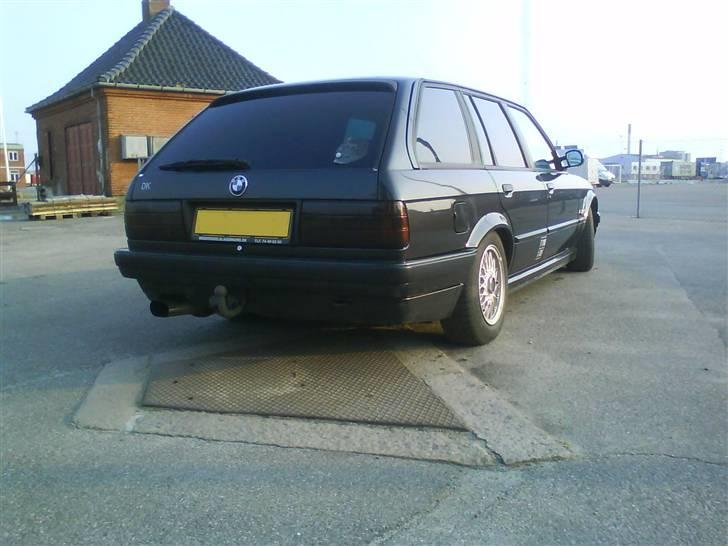BMW 320i Touring E30 *SOLGT* billede 6