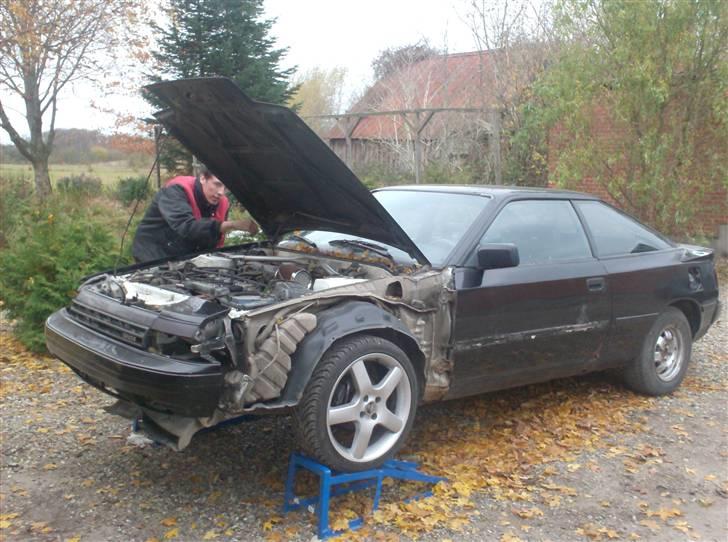 Toyota Celica 1,6 GT  SOLGT - Det er alternativet når man hverken har værksted eller lift! ;) billede 20