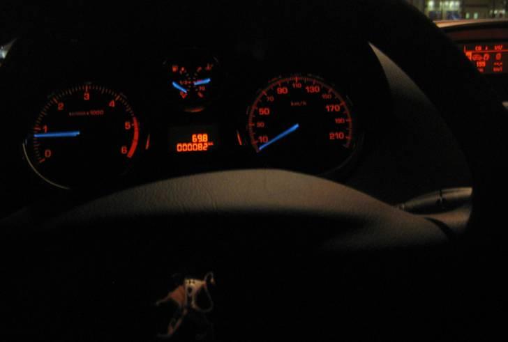 Peugeot 207 CC HDi 16V - SOLGT Maj 2011 - 82 km på klokken billede 3