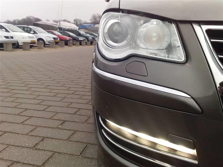 VW Touran 2,0 TDI (Highline) billede 1