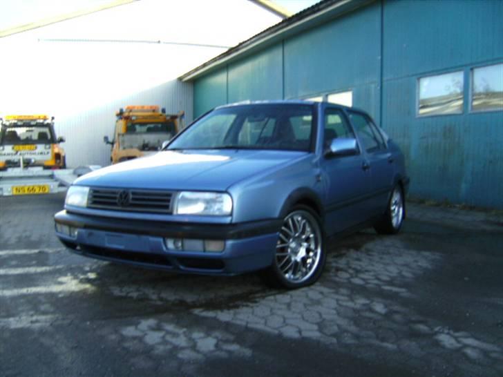 VW Vento 2.0i CLX SOLGT billede 1