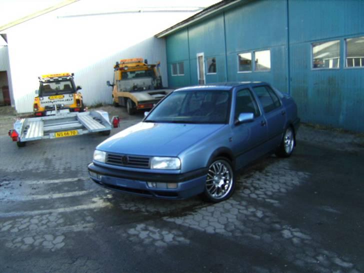 VW Vento 2.0i CLX SOLGT billede 2