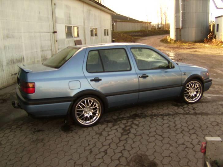 VW Vento 2.0i CLX SOLGT billede 4