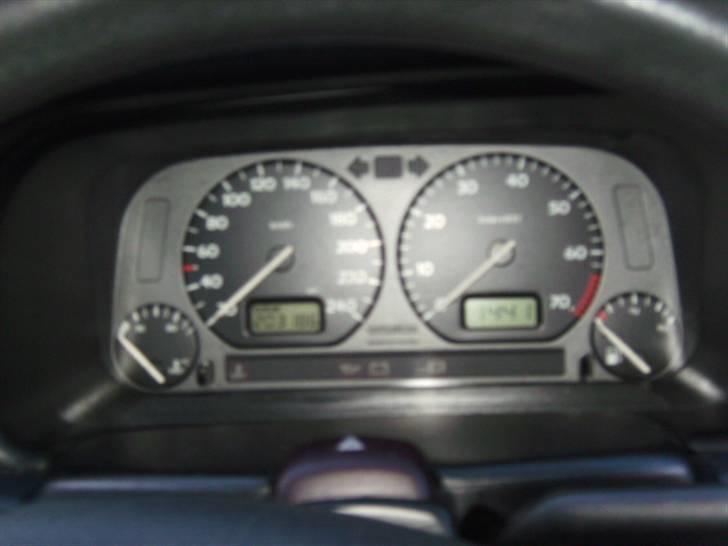 VW Vento 2.0i CLX SOLGT billede 10