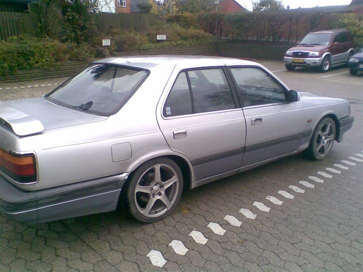 Mazda 929 3.0I V6 solgt billede 9