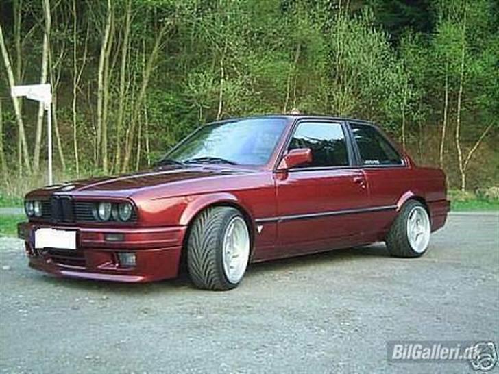 BMW 325 i billede 1