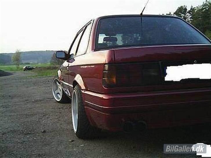 BMW 325 i billede 4