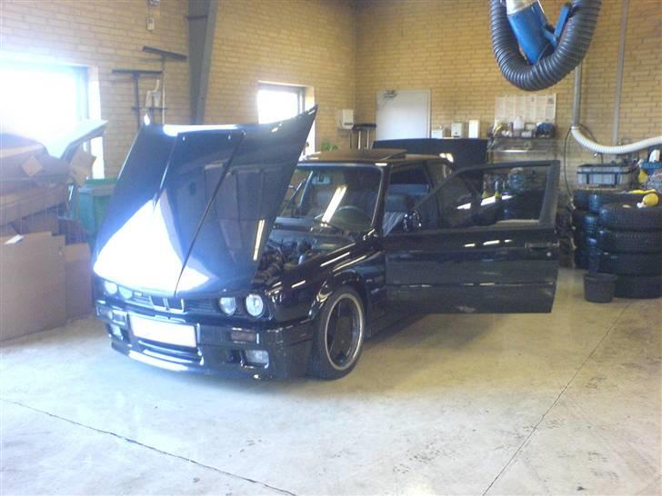 BMW E30 325i - Solgt - På vaskepladsen :) billede 19